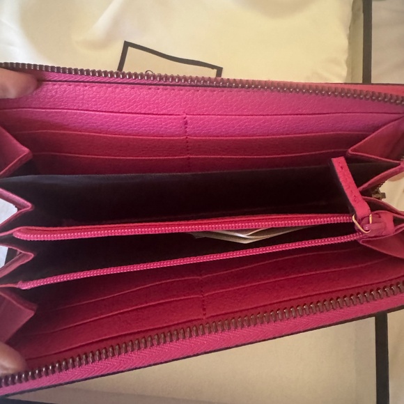 Gucci Wallet - Picture 5 of 6